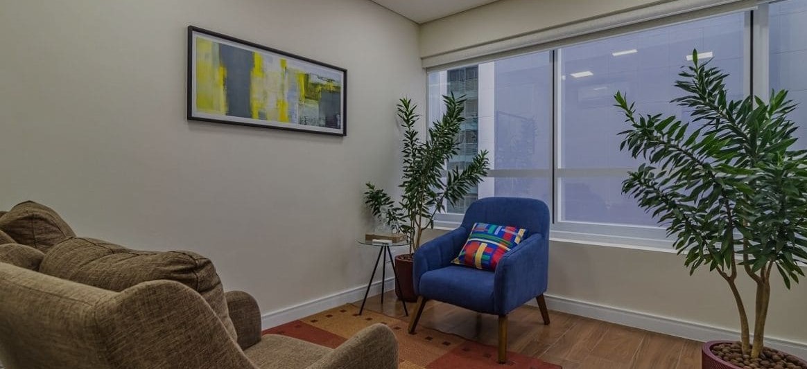 Consultório da psicóloga em Bethaville, Barueri - SP.