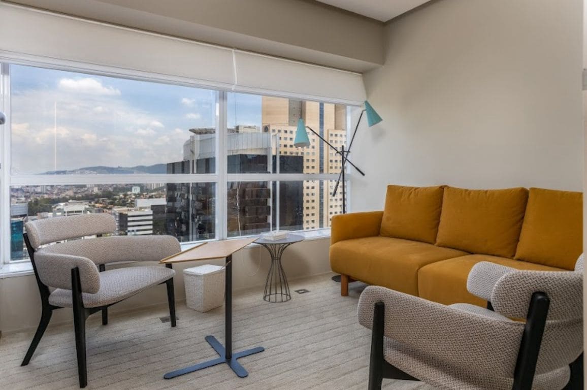 Consultório da psicóloga em Alphaville, Barueri - SP.